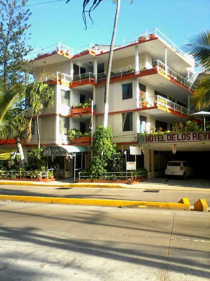 Hotel De Los Reyes Acapulco Exterior photo